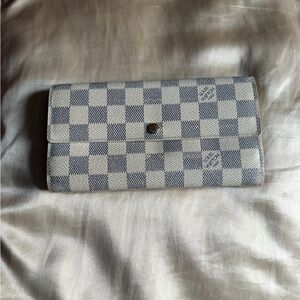 Louis Vuitton Sarah Wallet